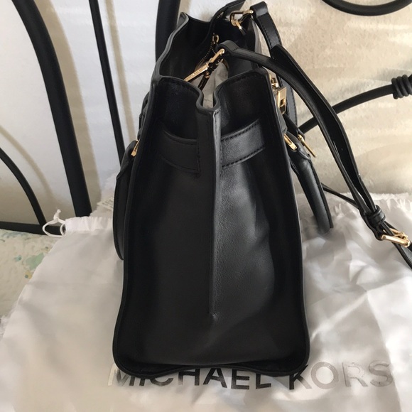 Black Michael Kors satchel with gold hardware - Picture 7 of 8